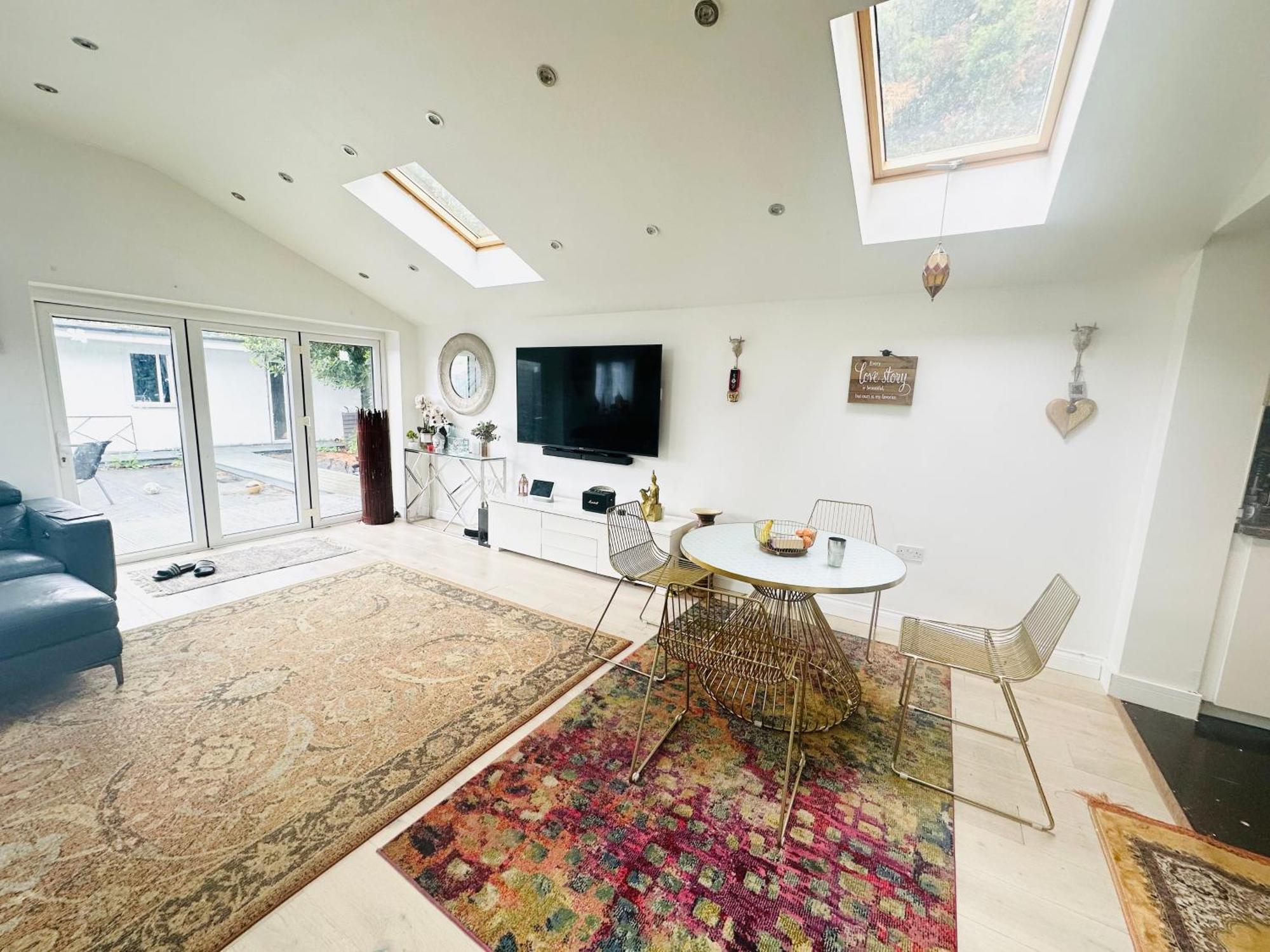 Beautiful Home In London With Easy Access To Central London Sutton  Esterno foto